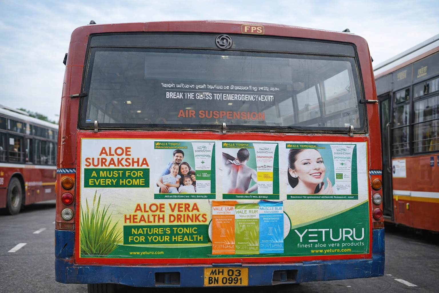 Transit Advertising detail showcase