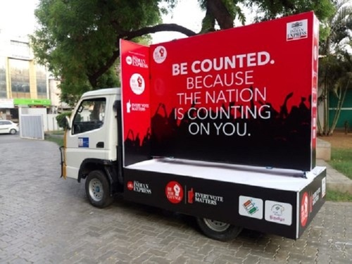 Transit Advertising detail showcase