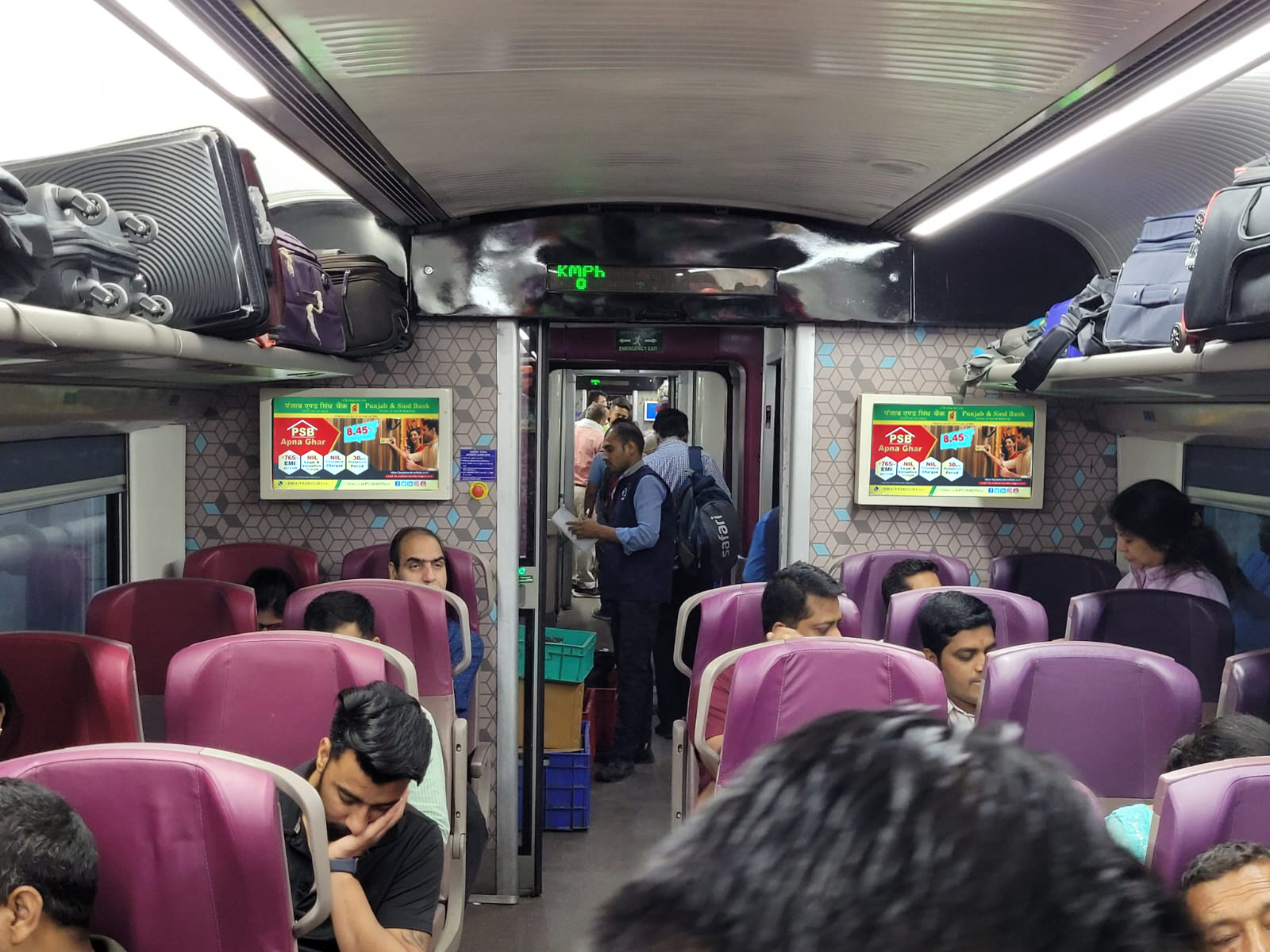 Transit Advertising detail showcase